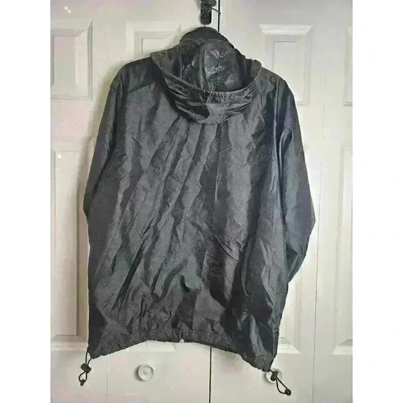 Nike Light Jacket with Hood and Hood Pocket Large - Picture 2 of 8